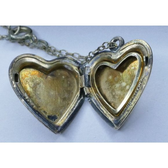 Vintage Heart Shaped Locket With Engraved Design & Initial Gold On Sterling Silv - Picture 6 of 8